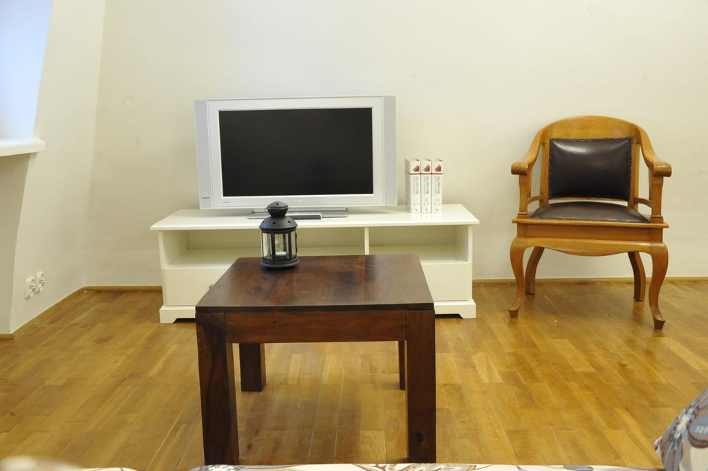 Milotu - Apartament Uniwersytecki Varşova Dış mekan fotoğraf